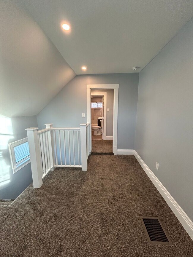 Building Photo - Coming Soon! Updated & Cozy 4-Bedroom Home