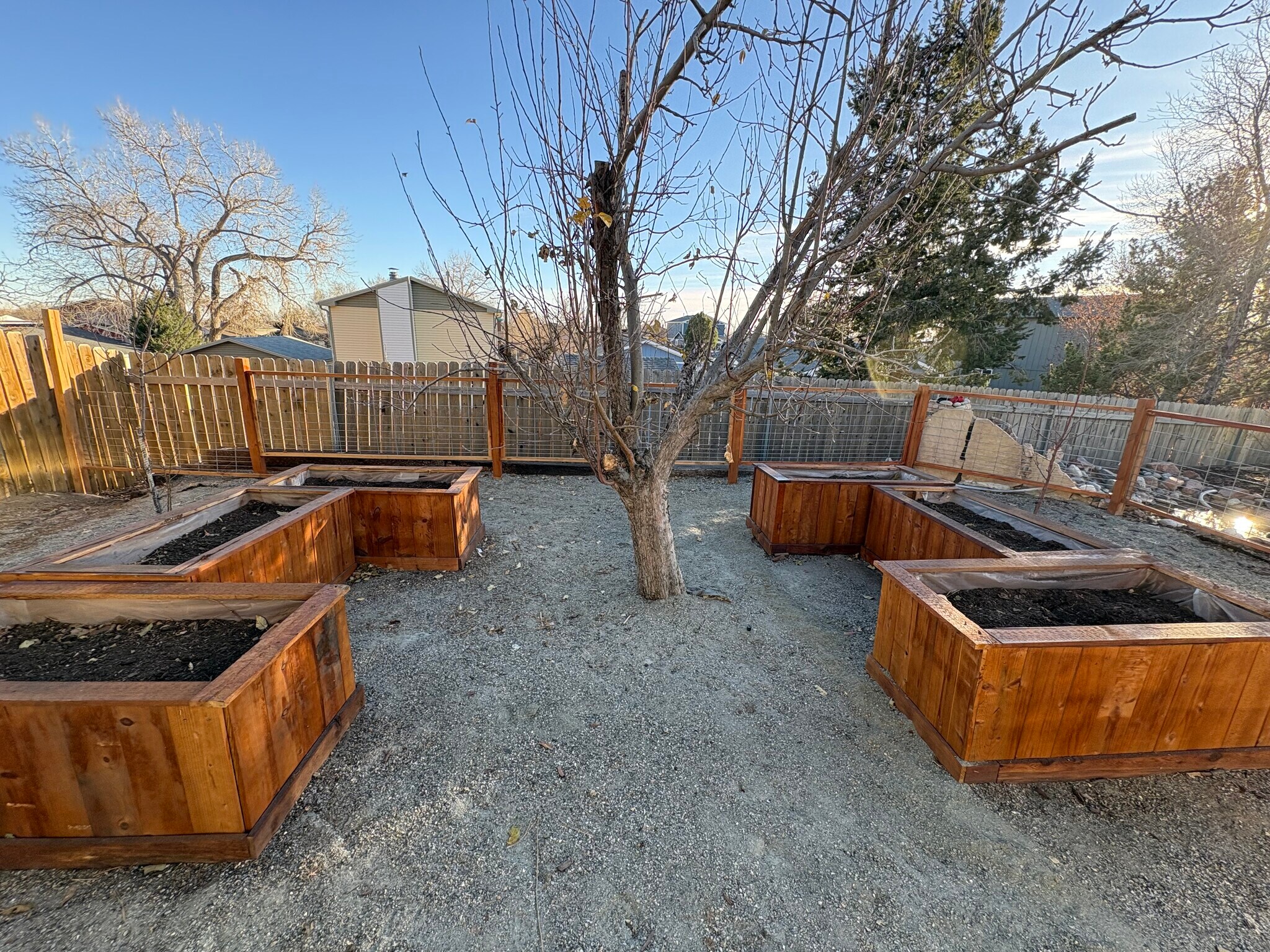 Building Photo - 2435 Piros Dr