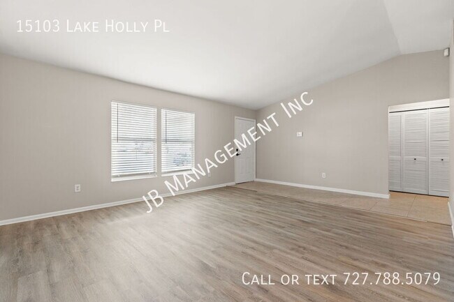 Building Photo - 15103 Lake Holly Pl