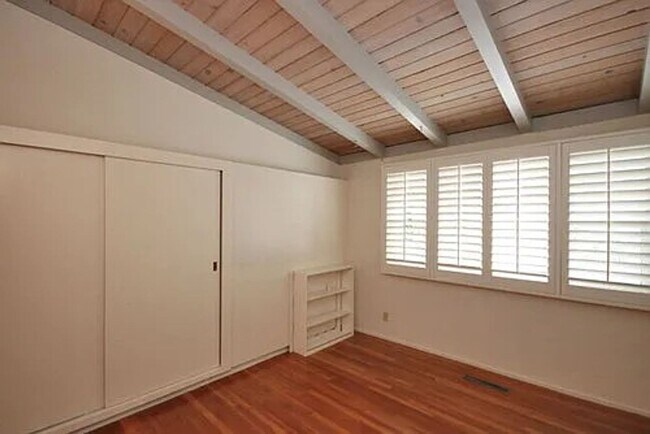Building Photo - Beautiful 3 bed In Los Angeles