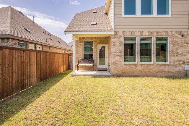 Building Photo - 1217 Rosebay Dr