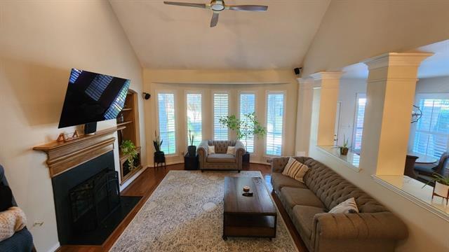 Building Photo - 209 Ivy Glen Dr