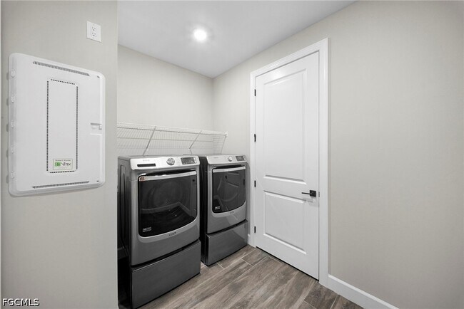 Building Photo - 20112 KIngmont Dr