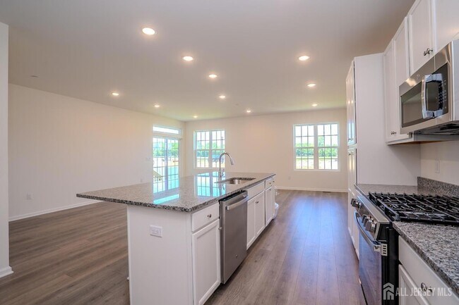 Building Photo - 3403 Jordan Dr