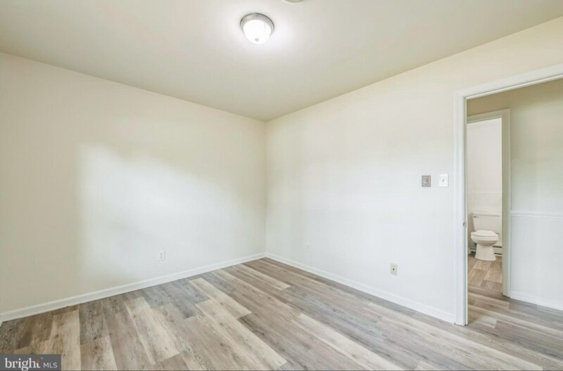 Building Photo - 10401 W Huguenot Rd