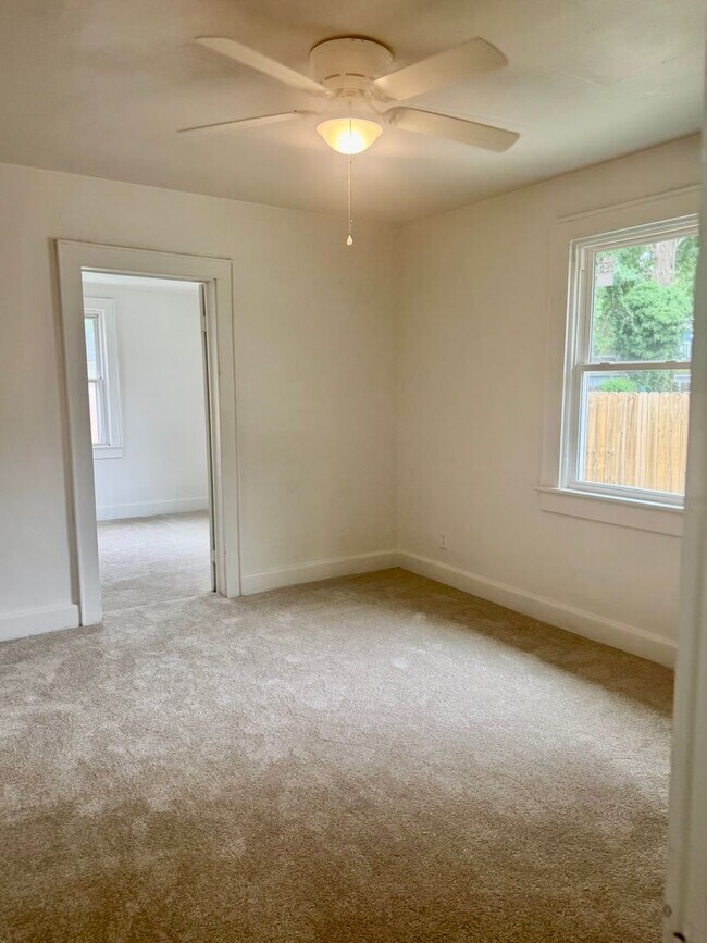 Building Photo - Remodeled 3 bedroom 1 bath home