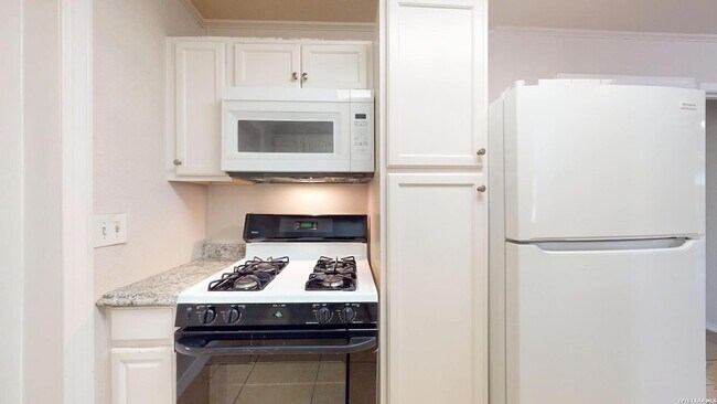 Building Photo - 8826 Cape Valley Dr