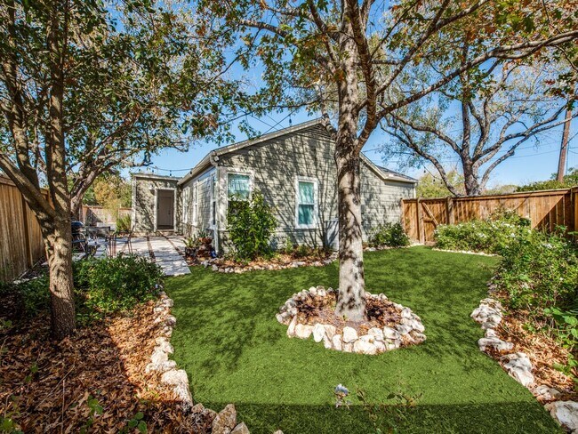 Building Photo - 3 Bedroom in Alamo Height ISD