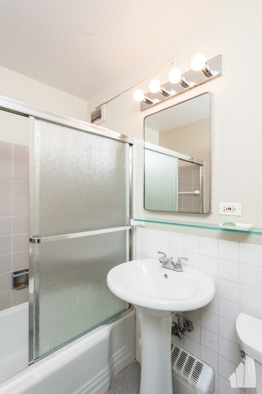 Building Photo - 3110 N Lake Shore Dr