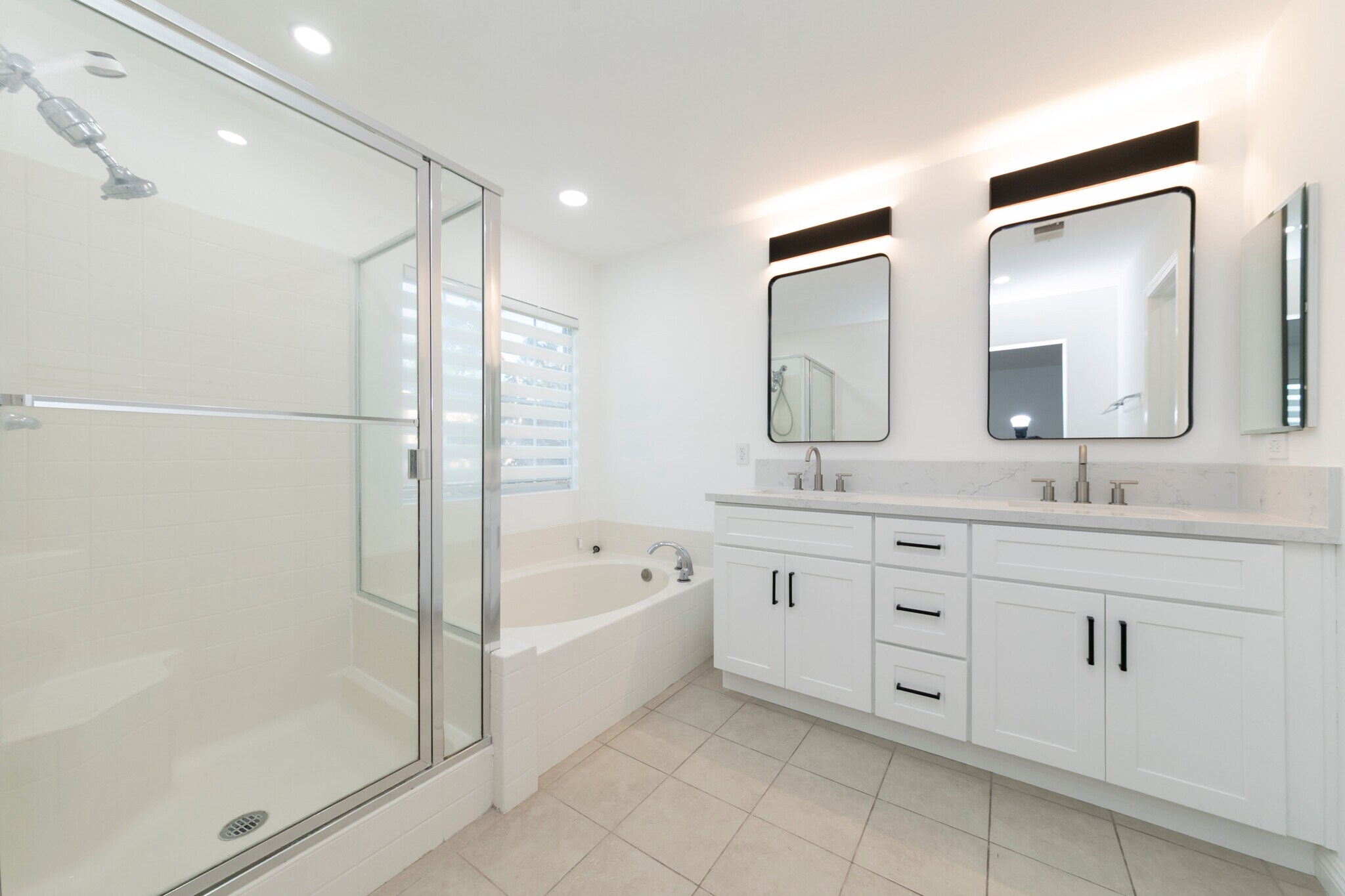 Building Photo - 1353 Lukens Ct