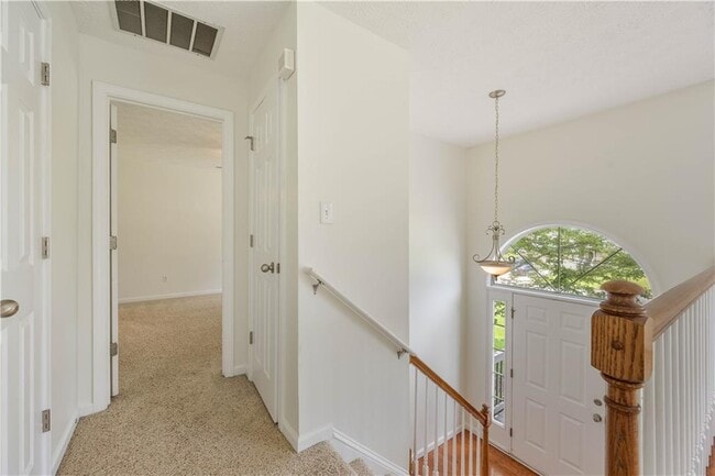 Building Photo - 5137 Allison Way NE