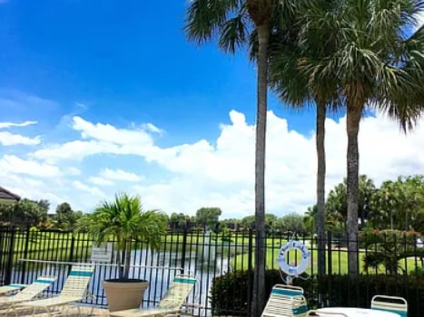 Building Photo - 1403 14th Ct