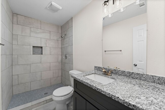 Building Photo - 1615 McKee St