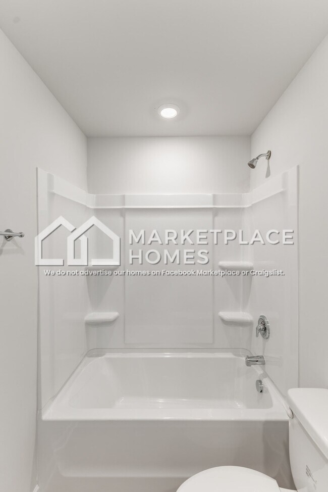 Building Photo - 4127 Hudson Ct SW