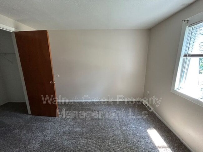 Building Photo - 5520 Beavercrest Dr