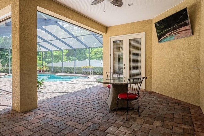 Building Photo - 6658 Cres Woods Cir