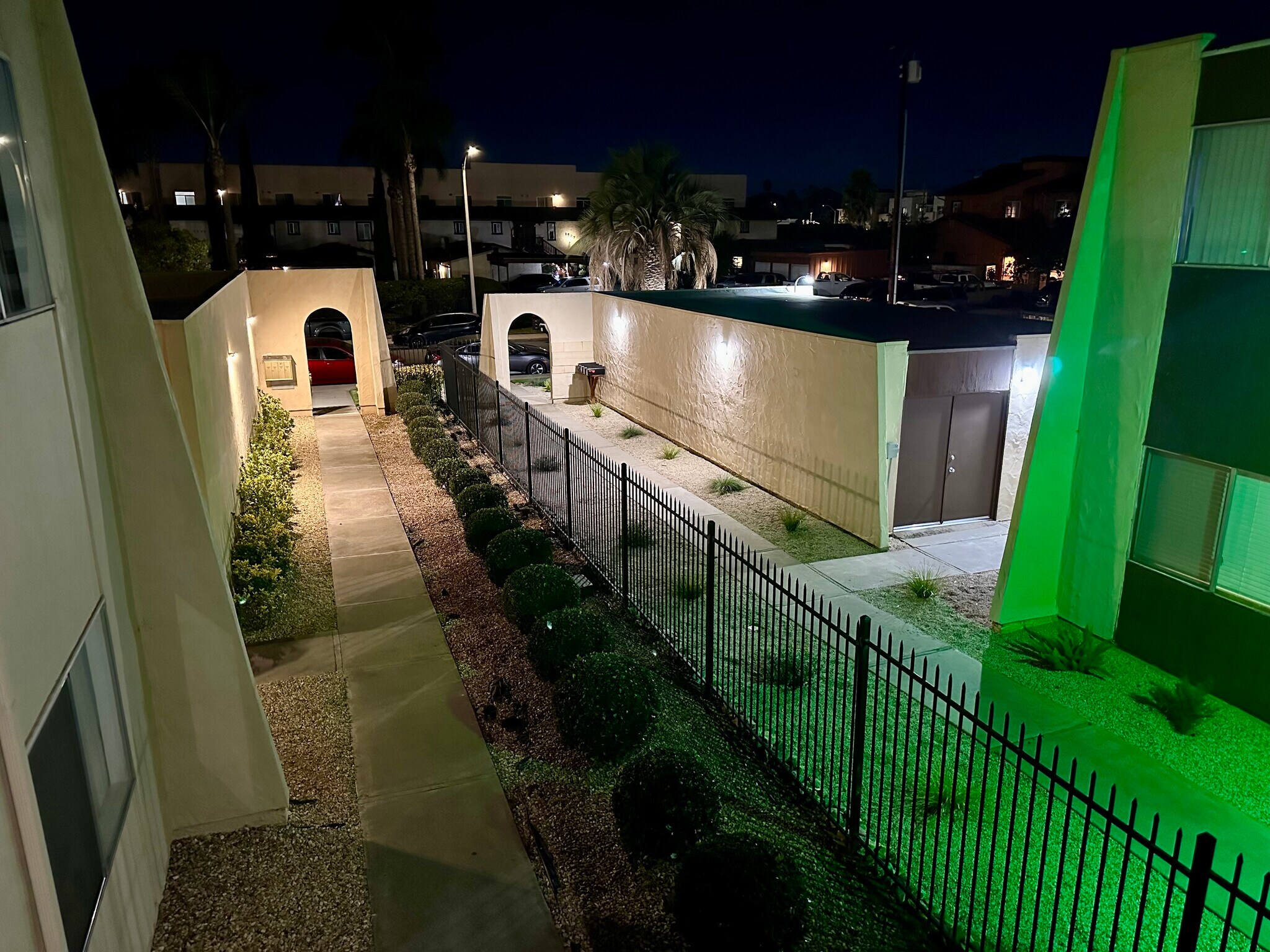 Building Photo - 1536 S Maple St