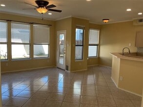 Building Photo - 6027 Homestead Ct