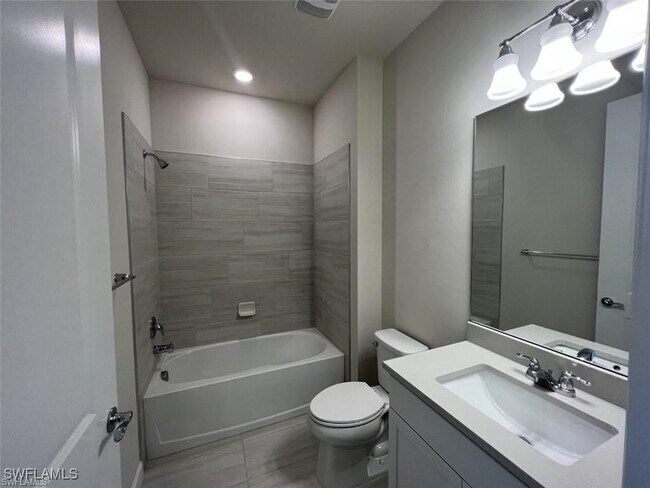 Building Photo - 5931 Prosperity Ln