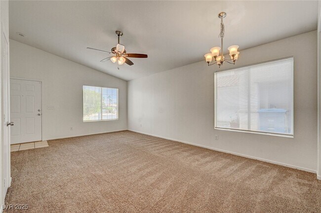 Building Photo - 9573 Paradise Rd