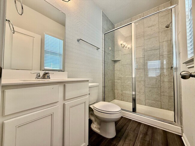 Building Photo - Impeccable 3 Bedroom in Trace