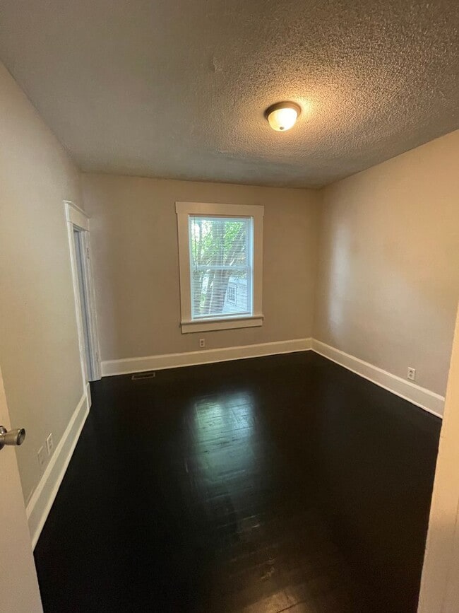 Building Photo - $200 off first months rent- Ball State Uni...
