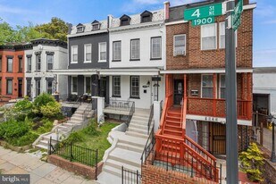 Building Photo - 1935 4th St NE