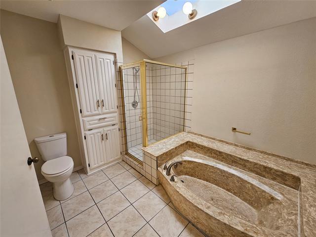 Building Photo - 3213 Saddlehead Dr