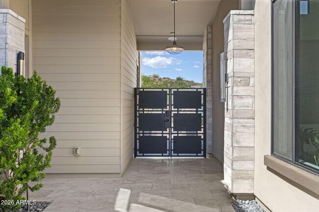 Building Photo - 13267 E Ranch Gate Rd