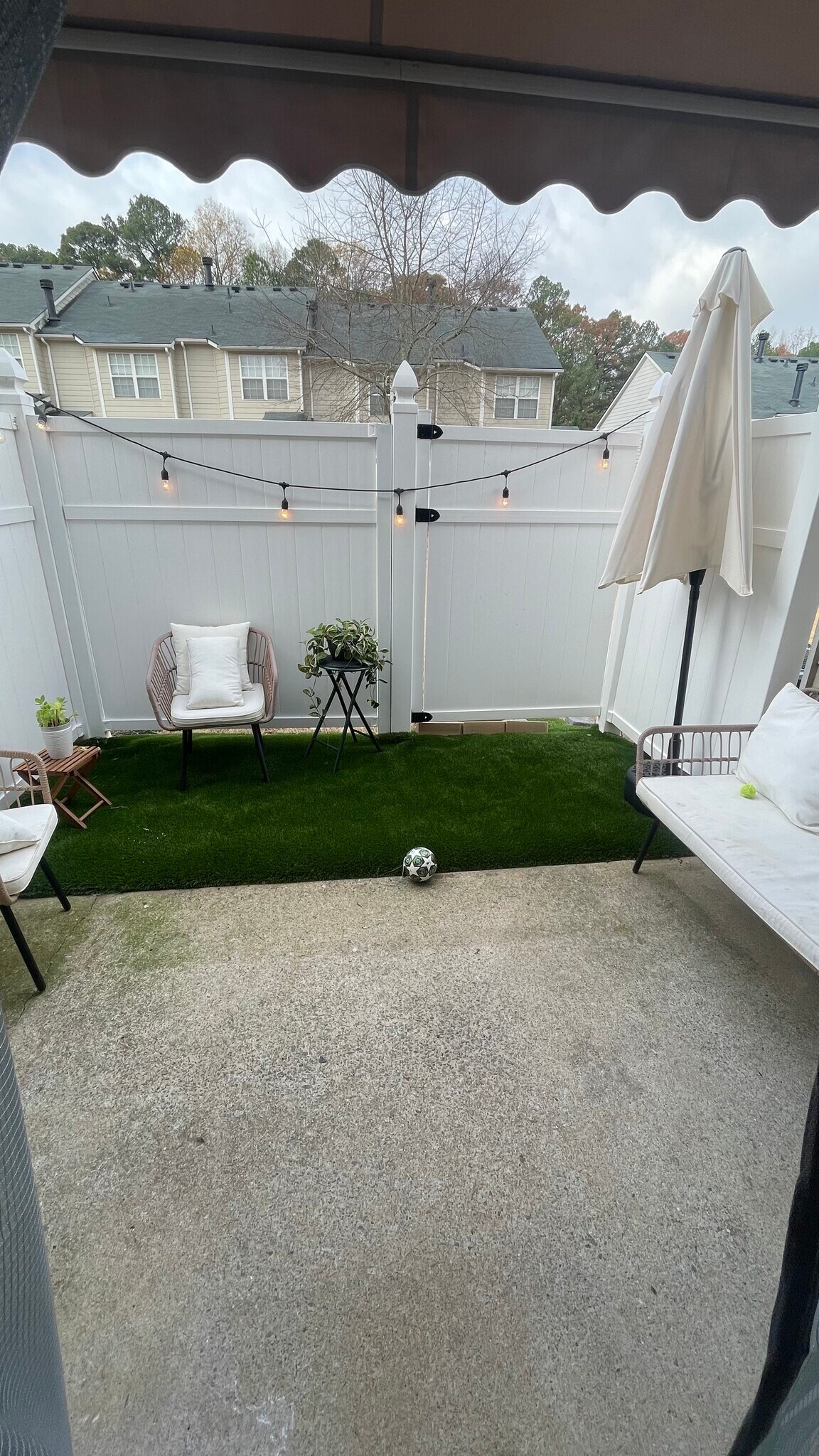 Building Photo - 3383 Hidden Cove Cir