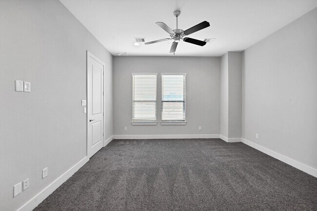 Building Photo - 3306 McKinney St