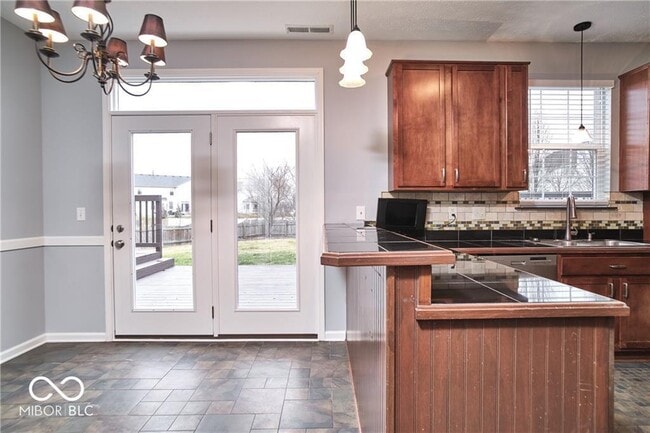 Building Photo - 11080 McDowell Dr