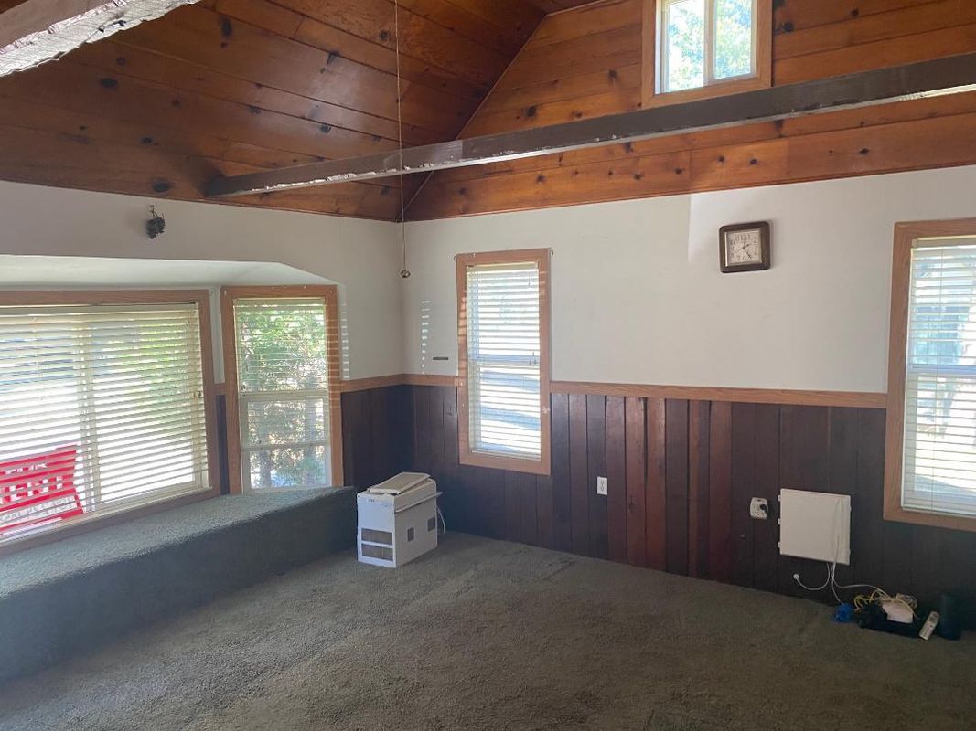 Building Photo - 22662 Seeley Dr