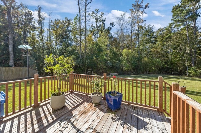 Building Photo - Beautiful Rental in Coosaw Preserve