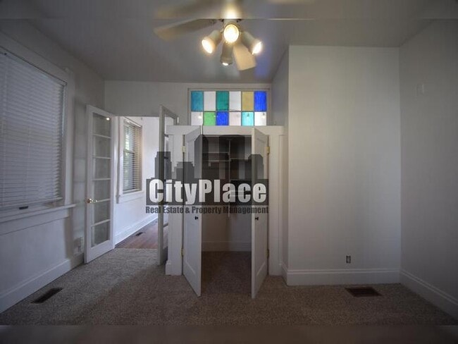 Building Photo - 642 S Meridian St