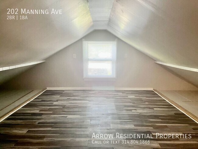 Building Photo - 202 Manning Ave