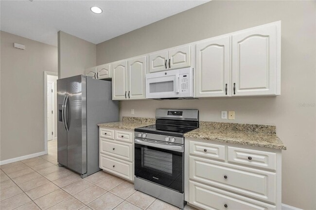 Building Photo - 2022 NW 58th Ct