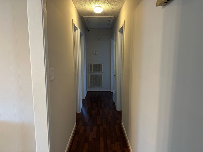 Building Photo - 4 Bedroom 1 1/2 Bath for Rent W/ Converted...