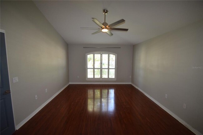 Building Photo - 241 Pine Shadow Ln