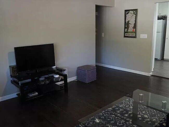Spacious living room with beautiful wood floors - 1907 N 84th St