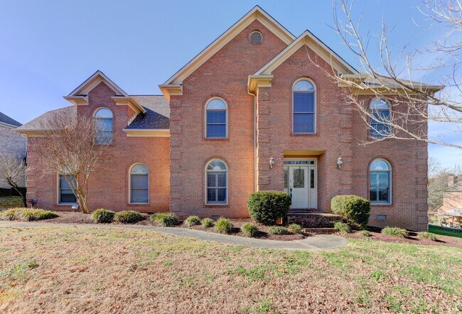 Building Photo - Farragut 37934 - 4 bedroom, 2.5 bath home ...