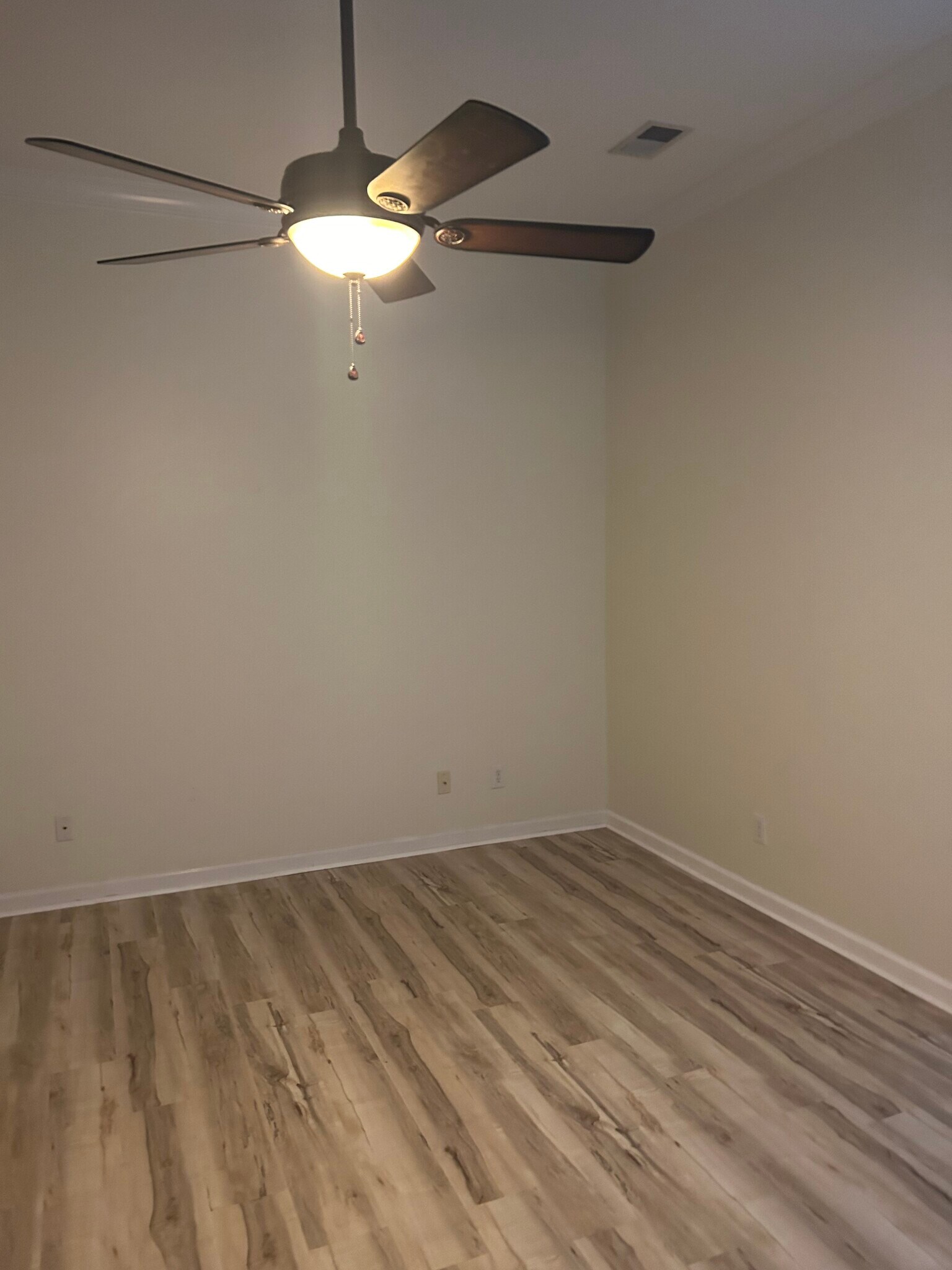 Building Photo - 4 Yacht Club Dr