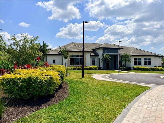 Building Photo - 6111 Mesa Gln