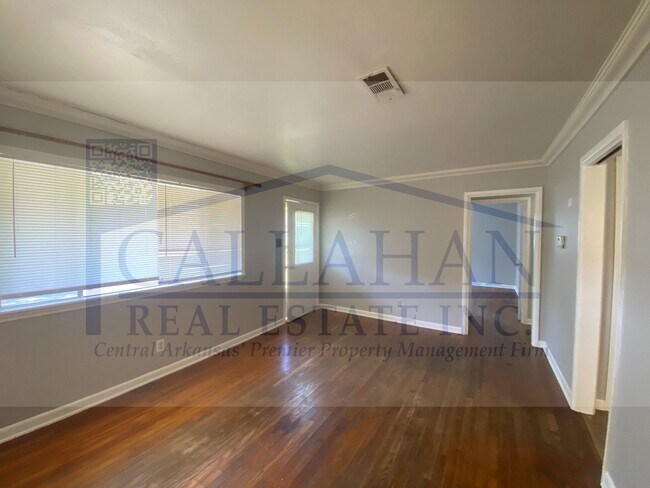 Building Photo - NLR 2 Bedroom Home