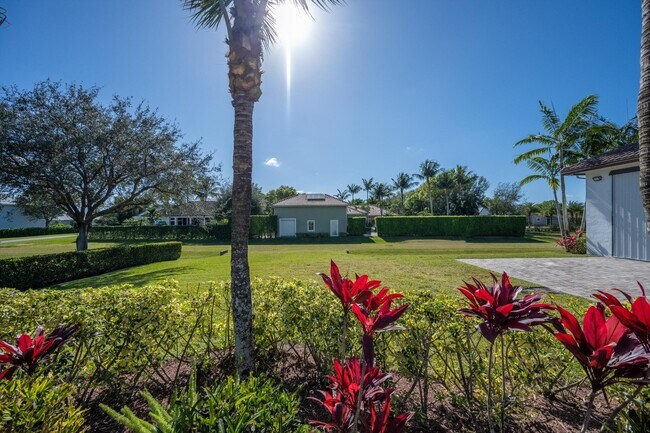 Building Photo - 15880 Barnstormer Ct