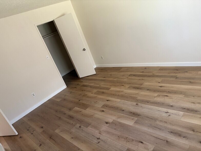 Building Photo - 2188 Via Robles