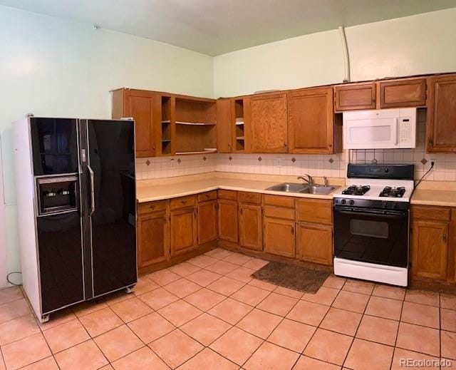 Building Photo - Studio Apartment - Great Location!