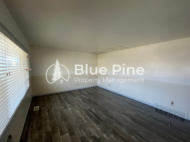 Building Photo - 1652 Austin Ave