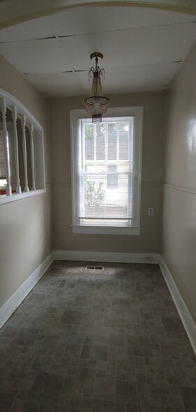 Building Photo - 625 Highland Ave