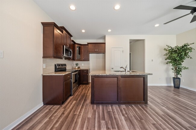 Building Photo - 16721 Stonefield St